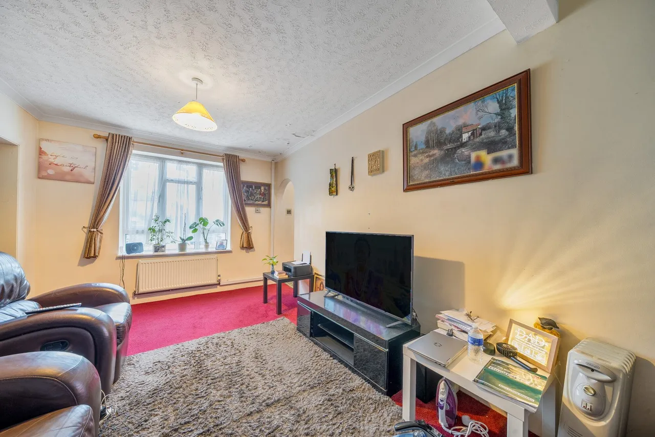 McLeod Road, SE2, photo 9