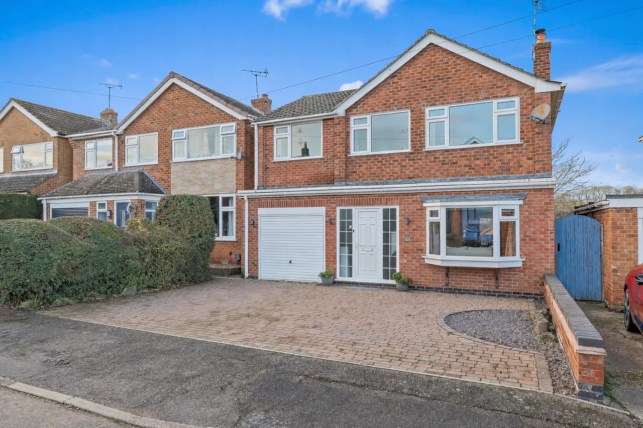 4 bed house for sale, Leeway Road, Southwell, NG25