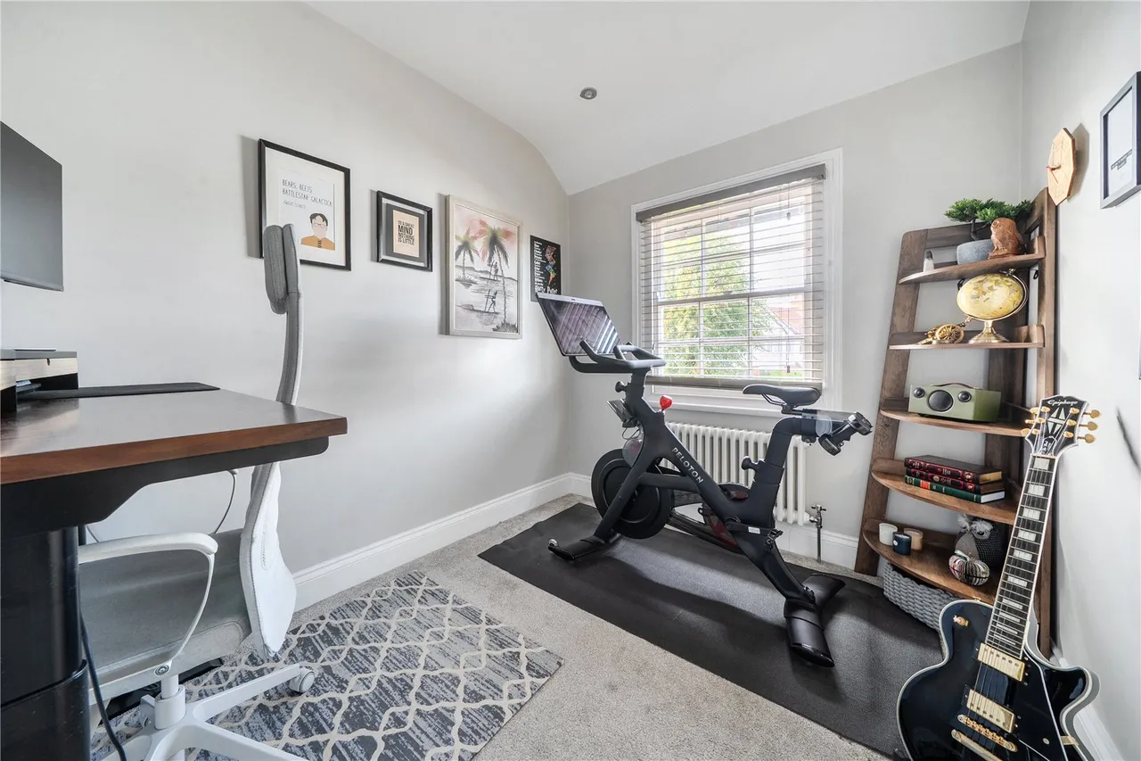 Brunner Road, Ealing, W5, photo 17