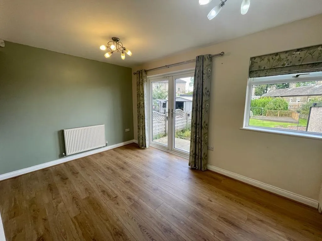 Hall Way, Sutton-in-Craven, Keighley, BD20 7NJ, photo 4