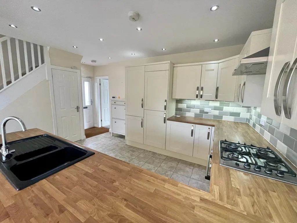 Hall Way, Sutton-in-Craven, Keighley, BD20 7NJ, photo 6