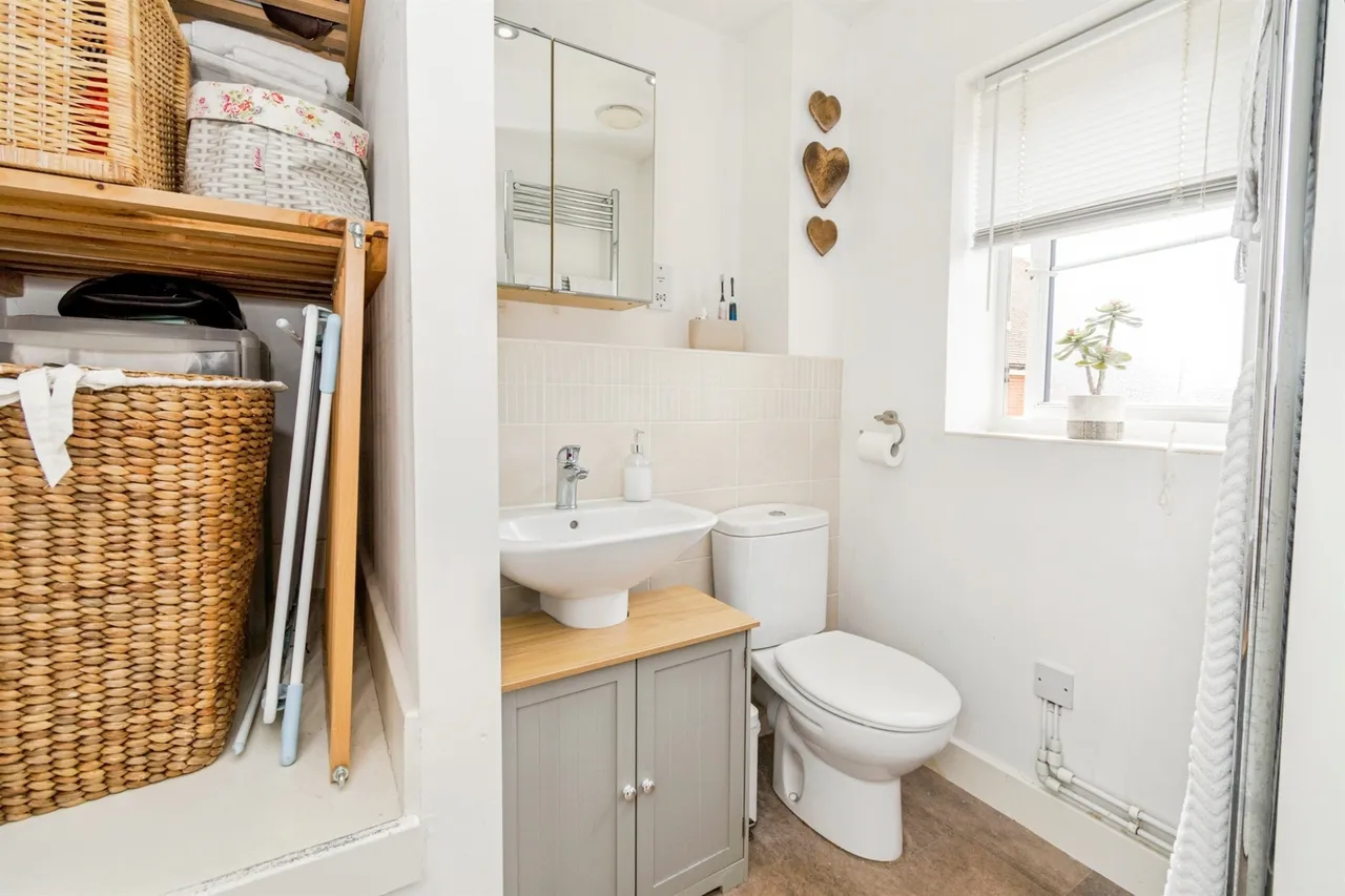 Moore Close, Romsey, photo 12