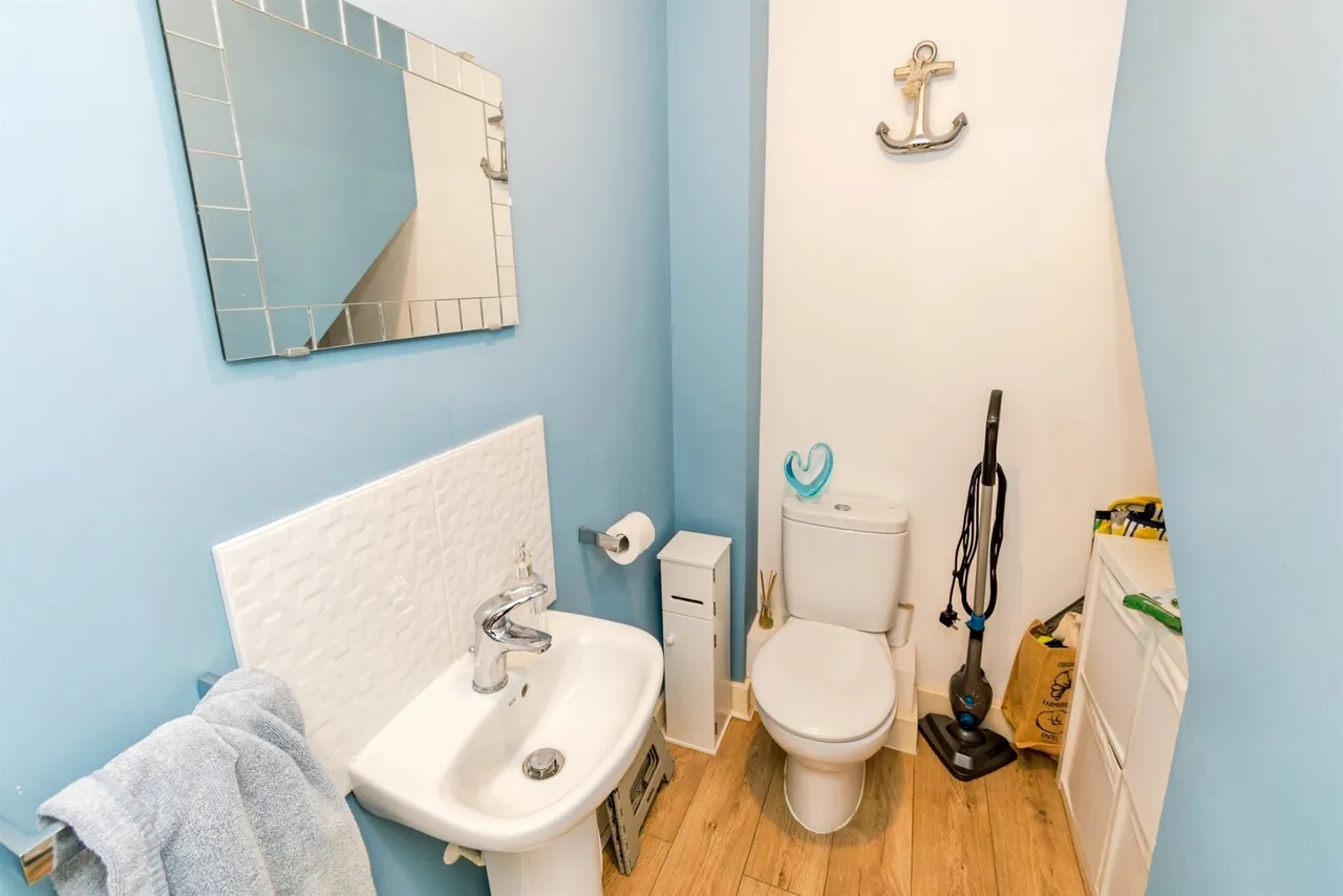 Moore Close, Romsey, photo 9