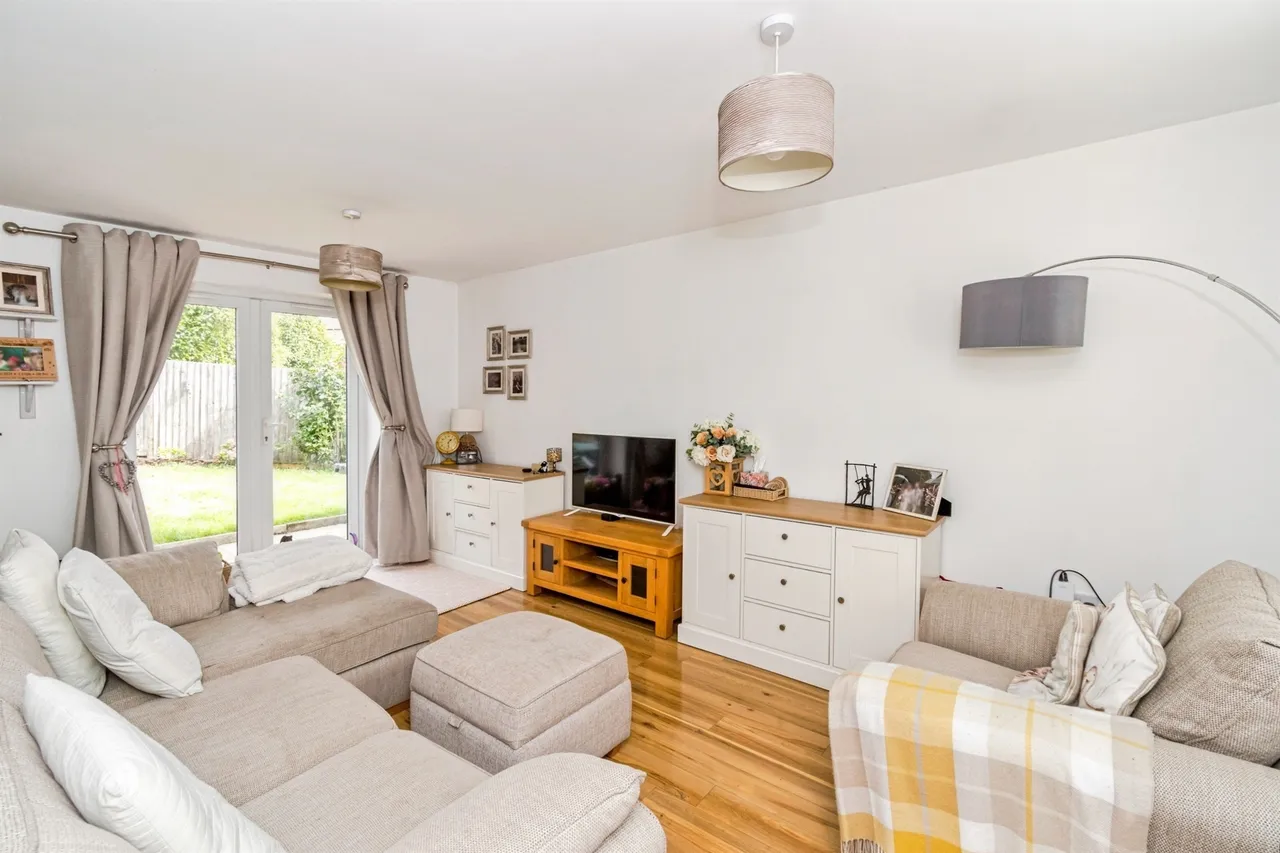 Moore Close, Romsey, photo 2