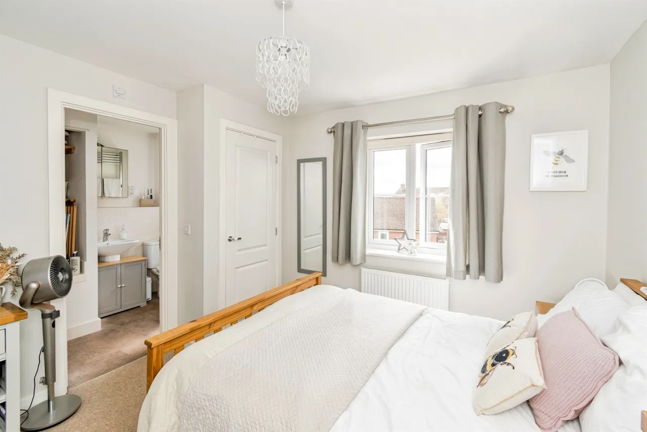Moore Close, Romsey, photo 10