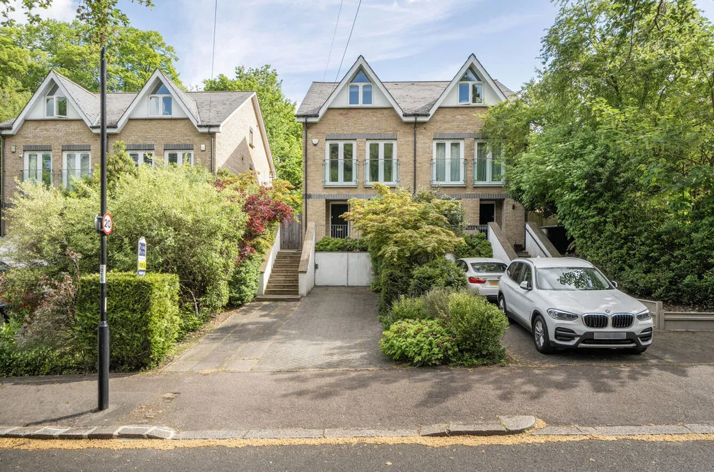 5 bed house for sale — Purley Oaks Road, South Croydon CR2 0NY