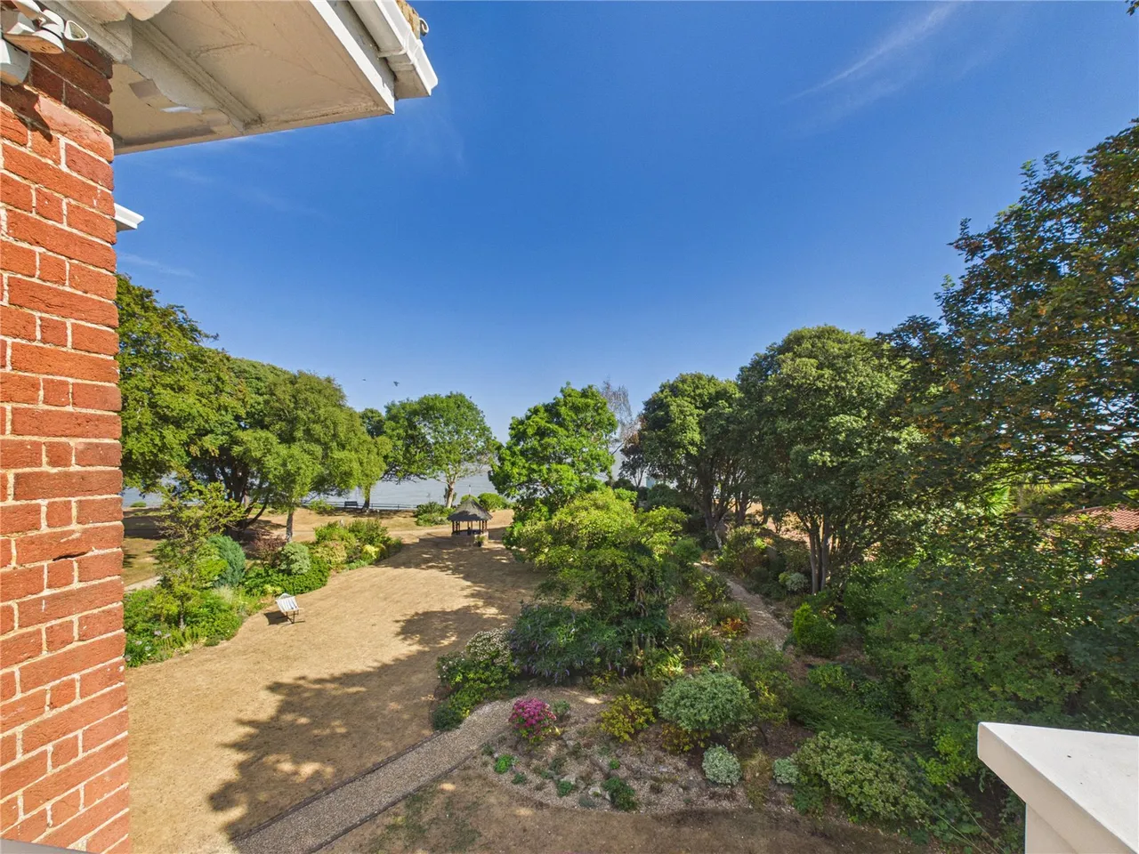 Golf Road, Felixstowe, IP11, photo 2