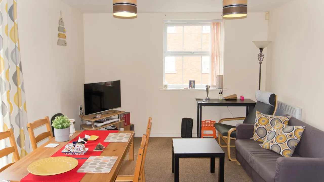 Brompton Road, Hamilton, Leicester, LE5, photo 5