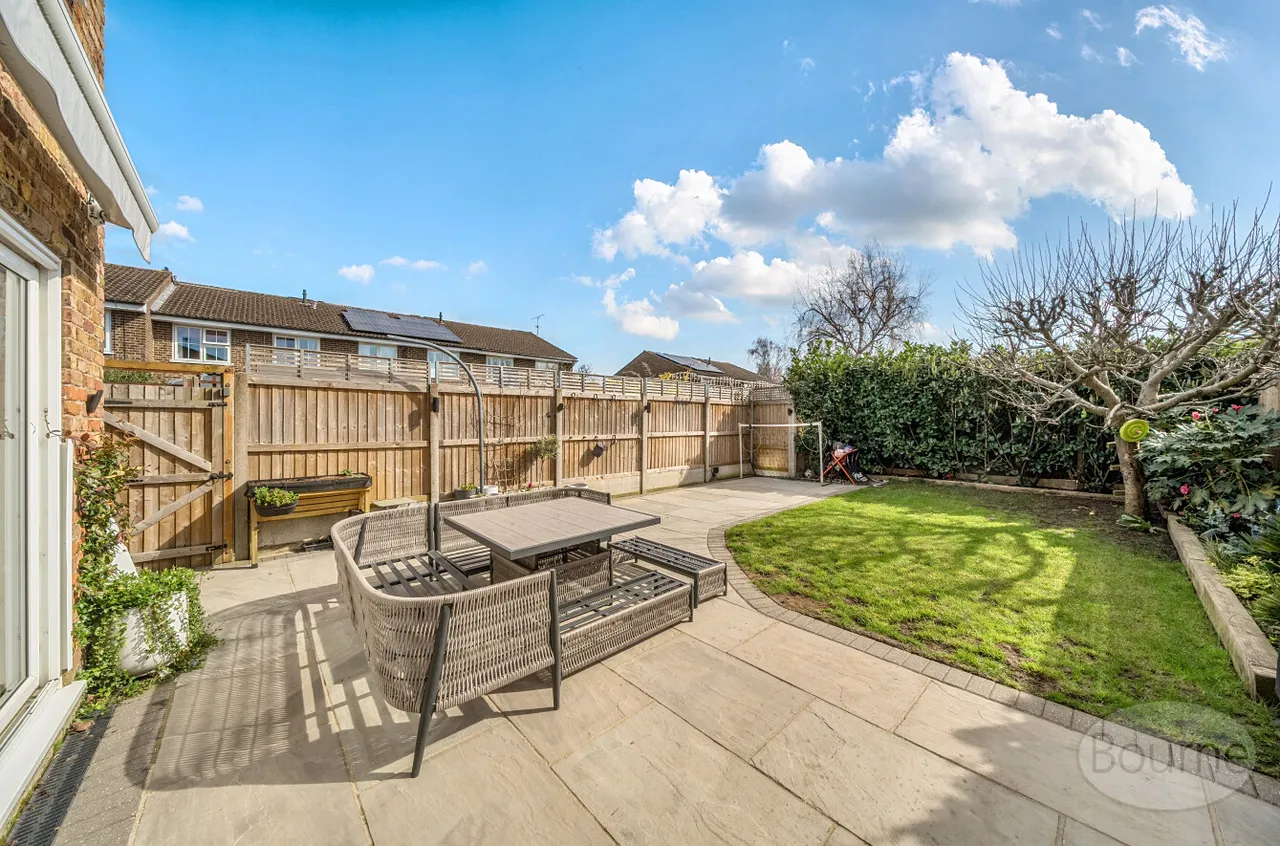 Mossfield, Cobham, KT11, photo 10