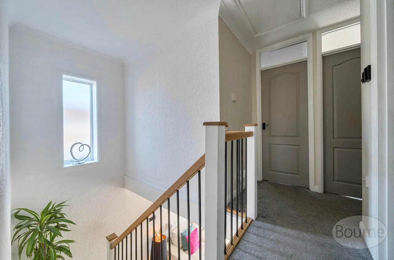 Mossfield, Cobham, KT11, photo 13