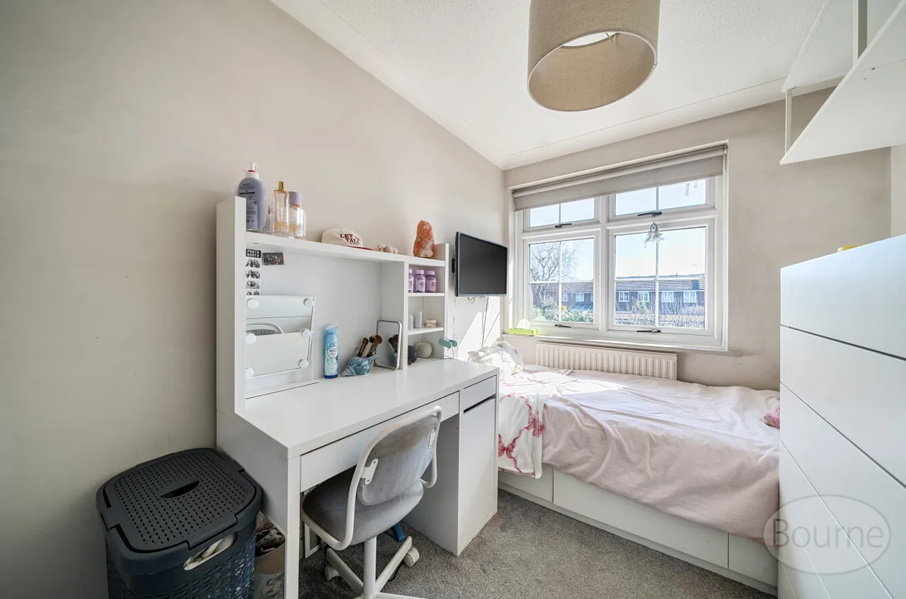 Mossfield, Cobham, KT11, photo 12