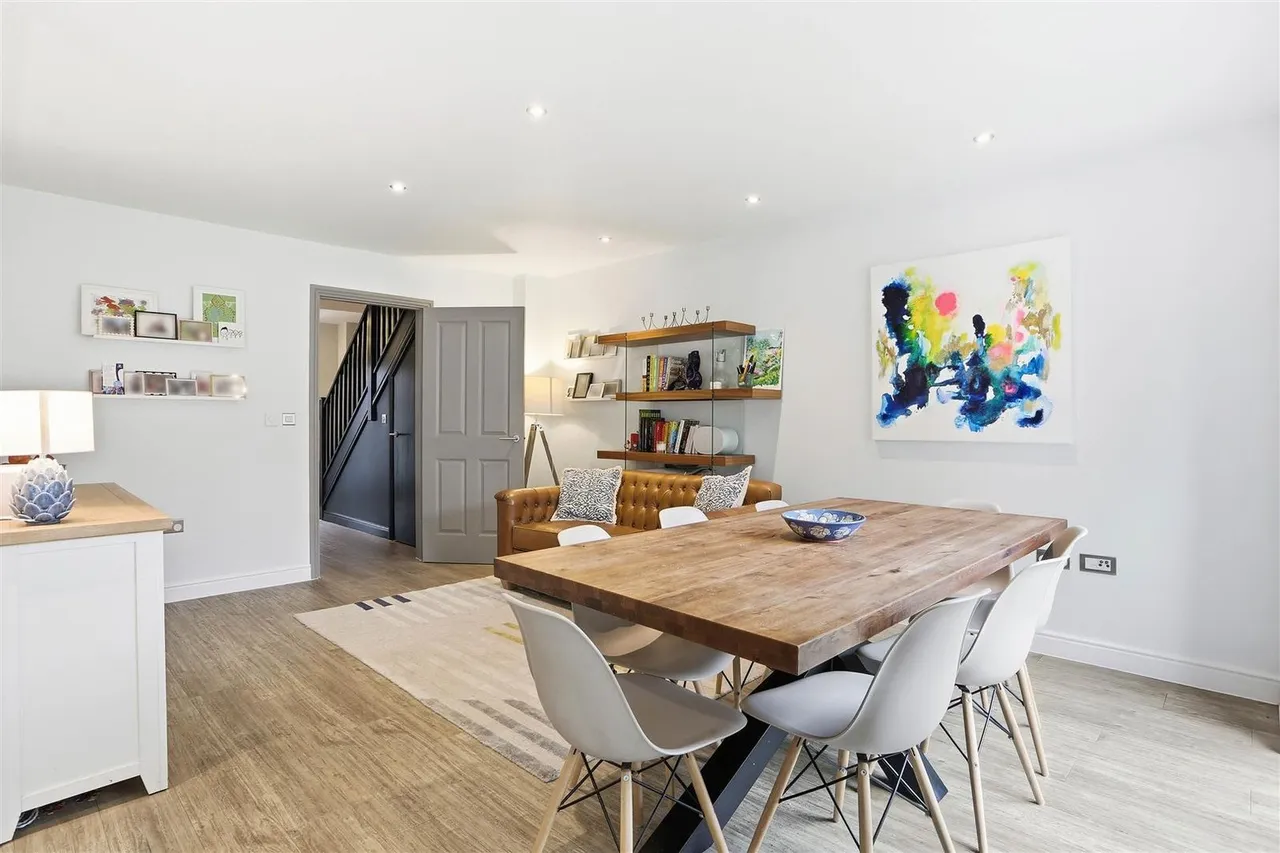 Halliday Close, Ewell, KT17 1AZ, photo 7
