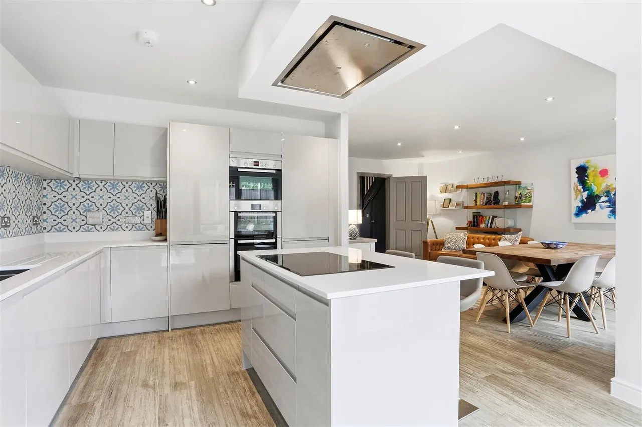 Halliday Close, Ewell, KT17 1AZ, photo 8