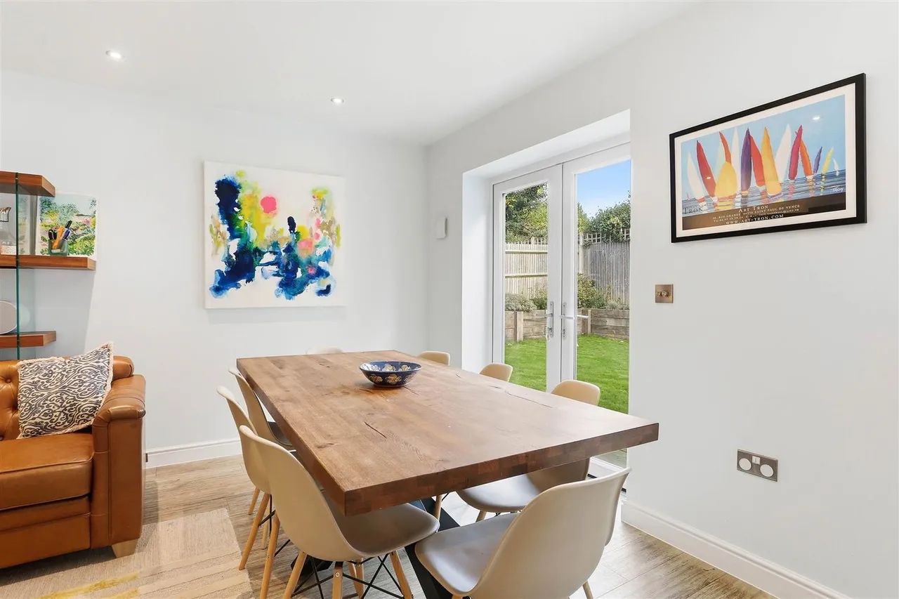 Halliday Close, Ewell, KT17 1AZ, photo 11