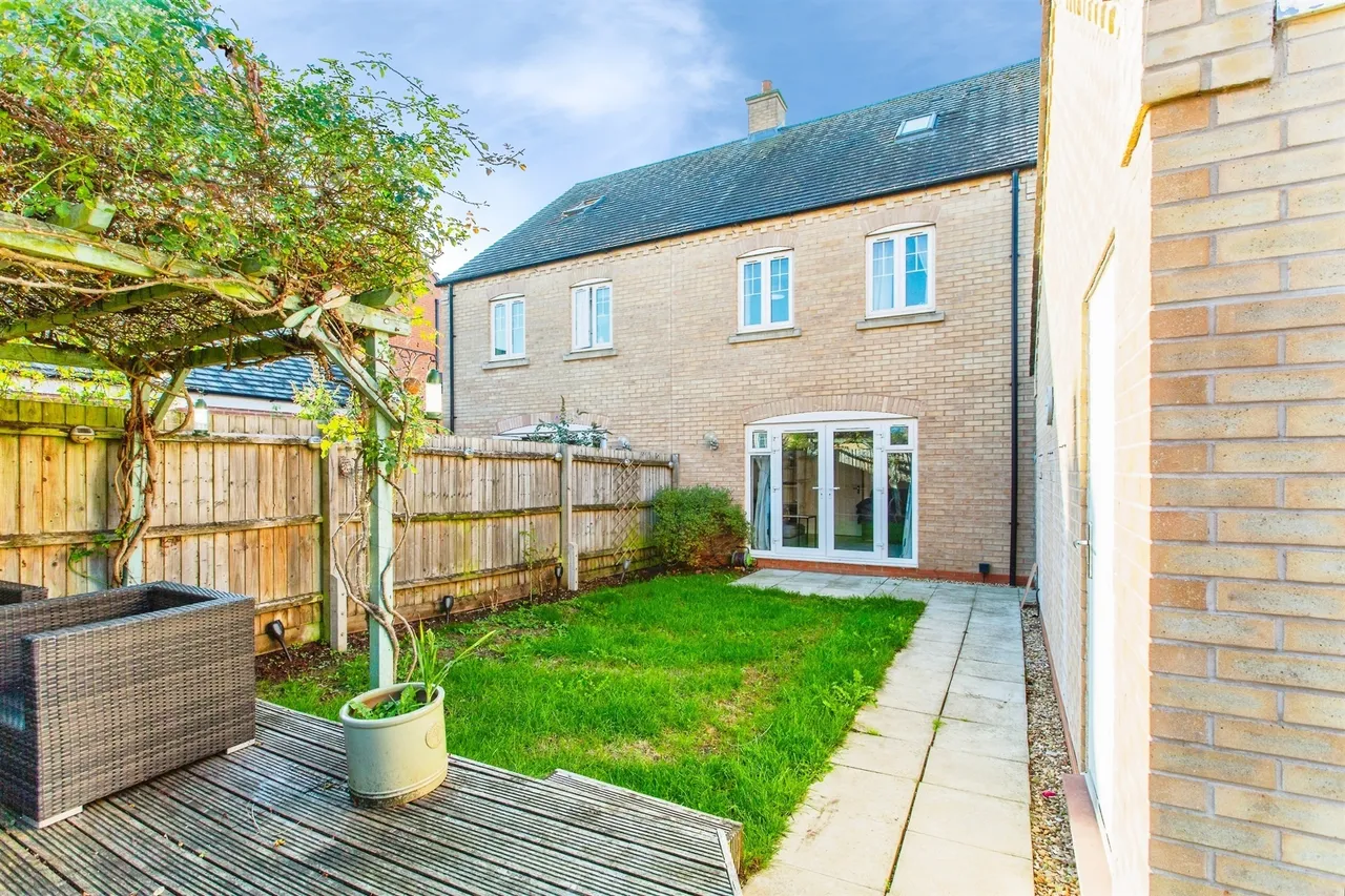 Boughton Lane, Wellingborough, NN9, photo 8
