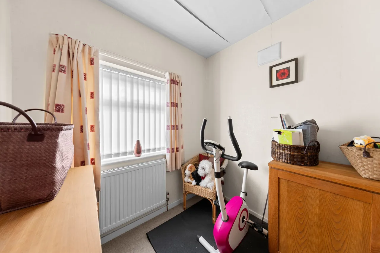 Norbury Avenue, Warrington, Warrington, WA2 8EB, photo 12