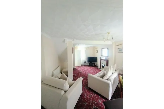 Wind Street, Aberdare, photo 3