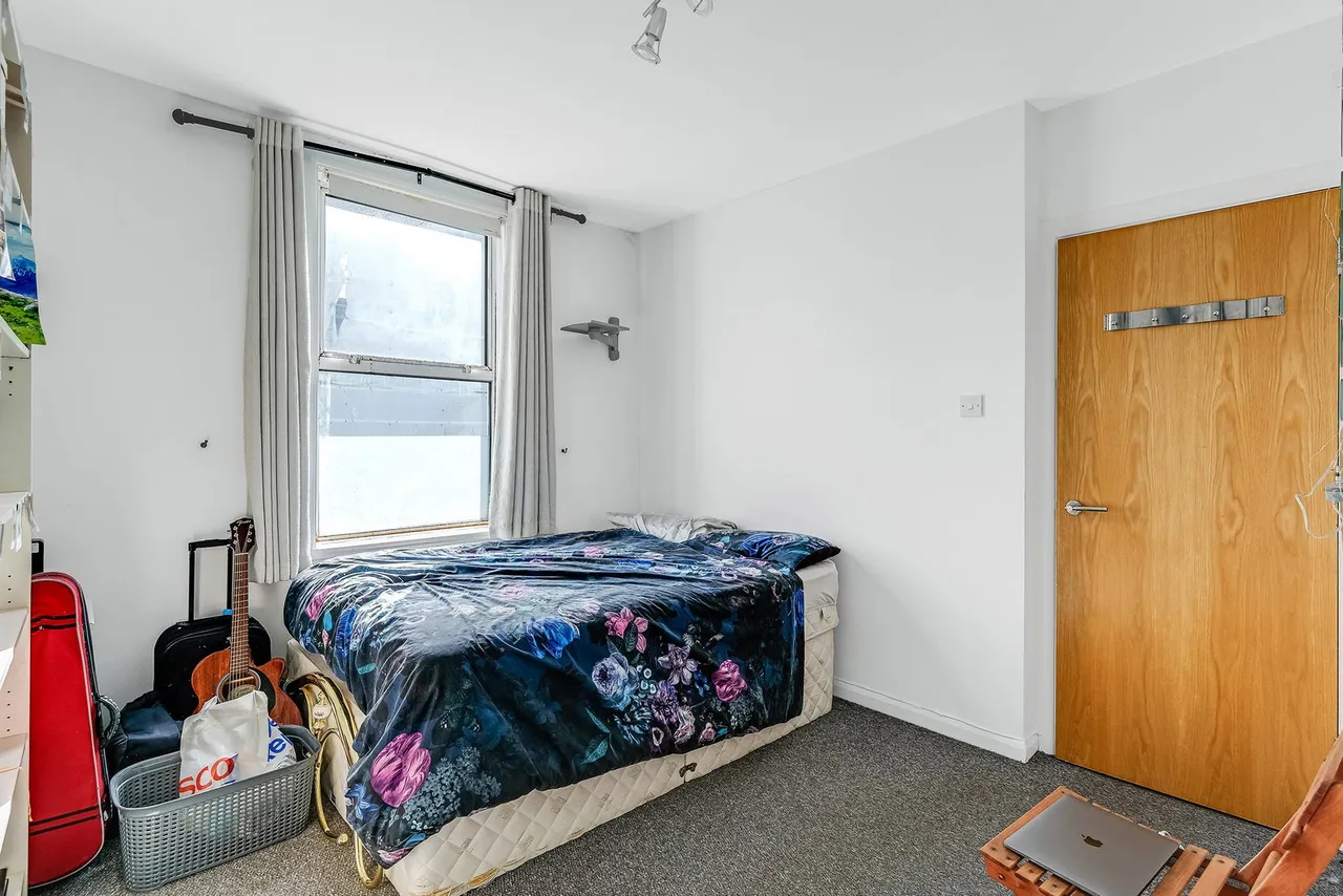 Queens Crescent, Kentish Town, NW5, photo 8