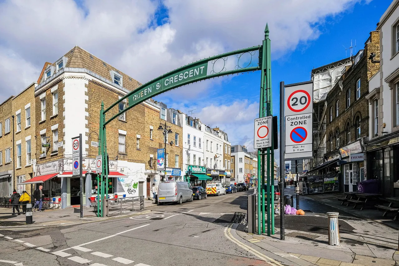 1 bed flat for sale, Queens Crescent, Kentish Town, NW5