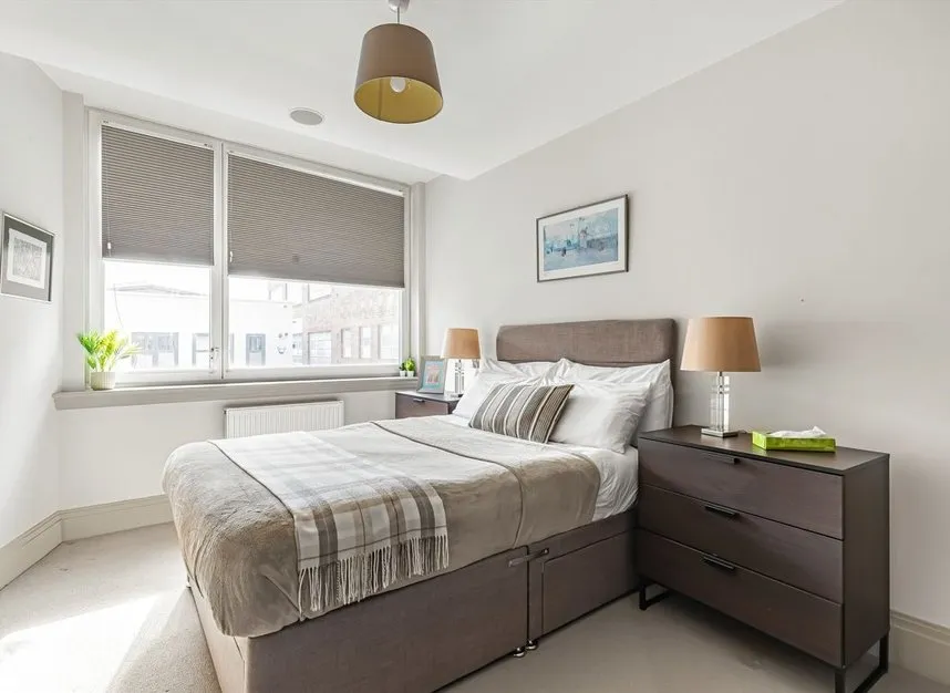 Fulham Road, London, SW6, photo 4