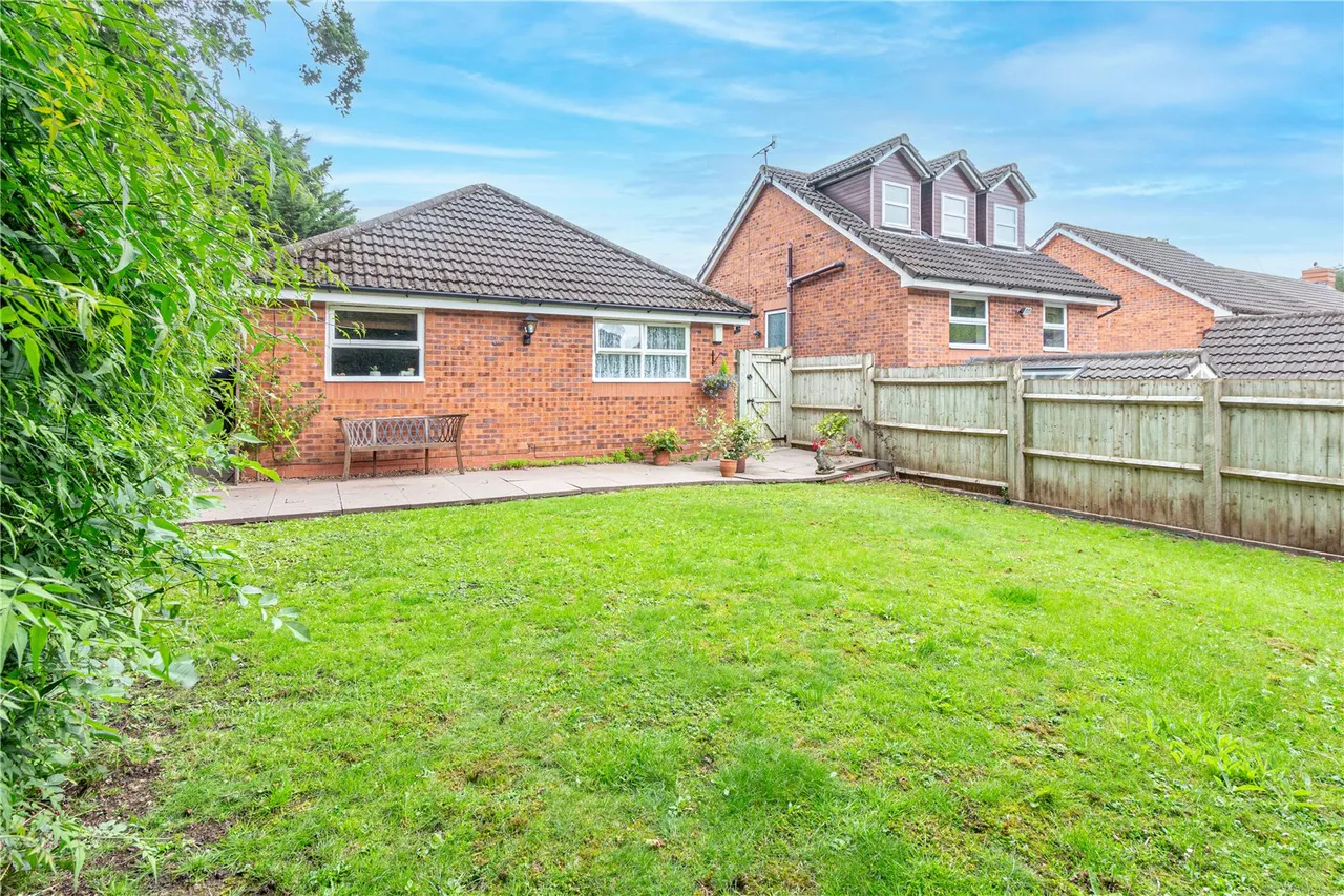 Fernwood Close, Redditch, Worcestershire, B98 7TN, photo 19