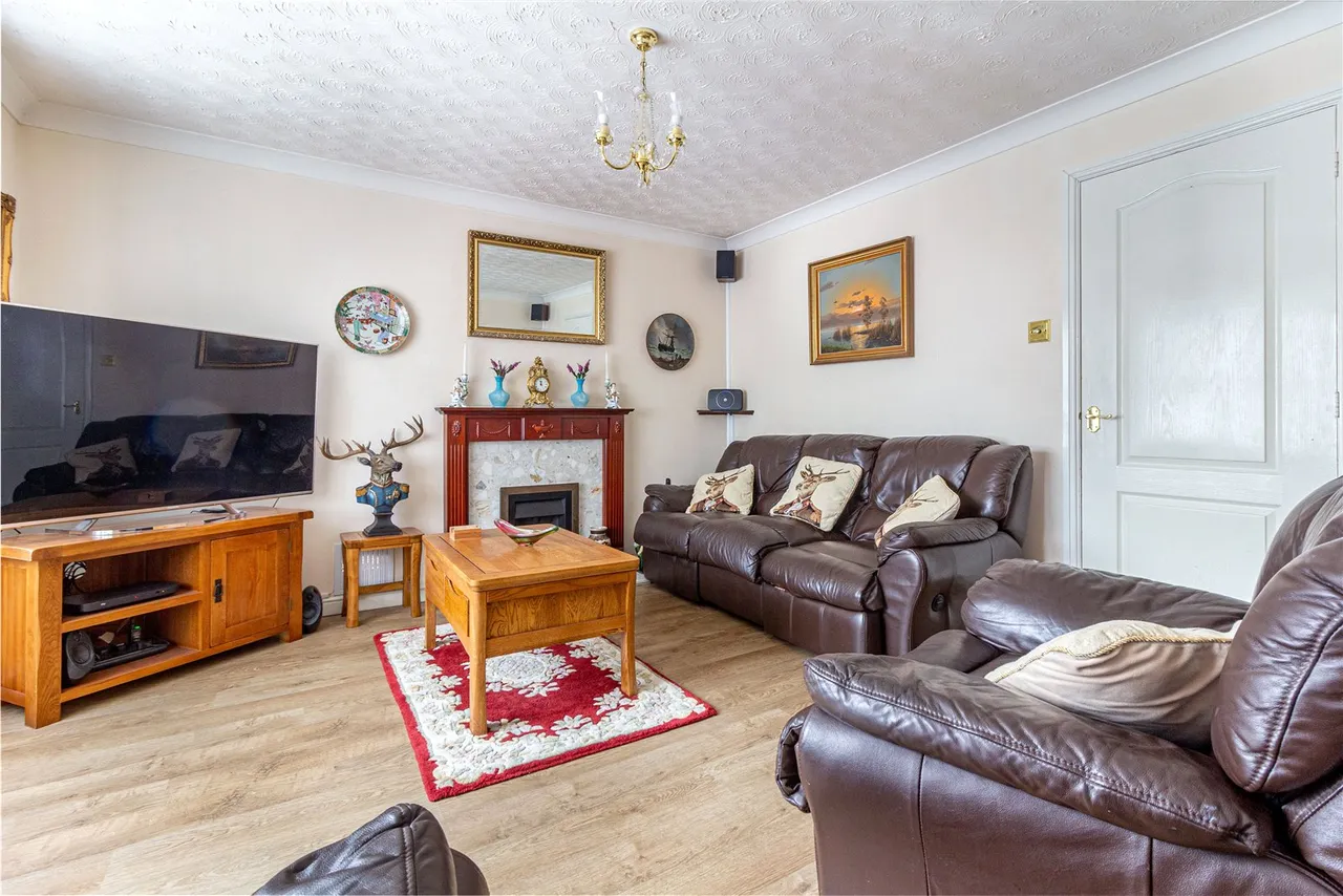 Fernwood Close, Redditch, Worcestershire, B98 7TN, photo 2