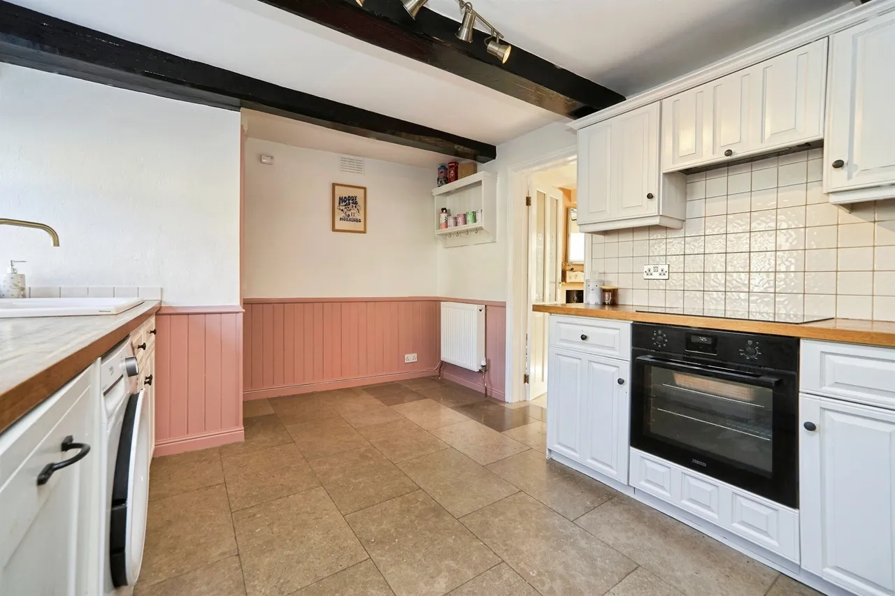 Carrbottom Road, Greengates, BD10, photo 3