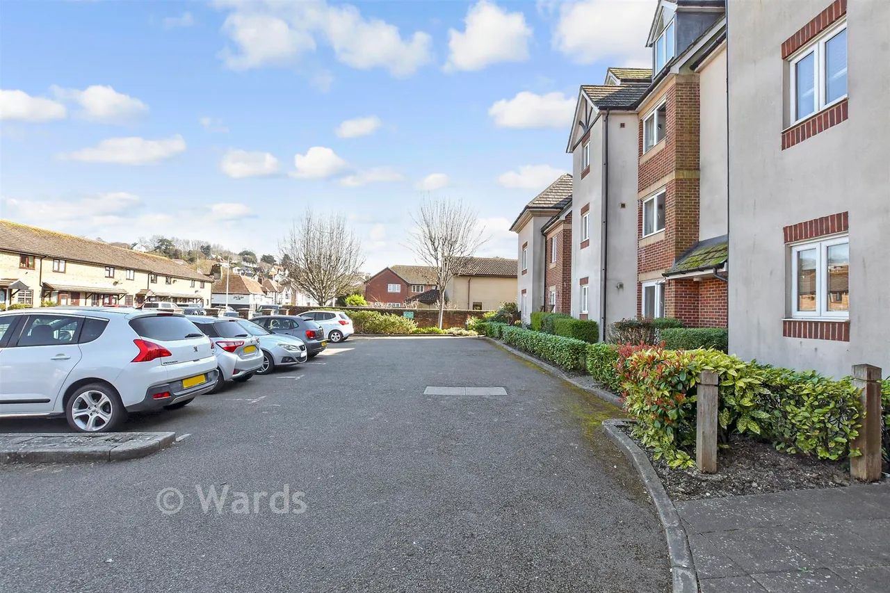 East Street, Hythe, CT21, photo 8