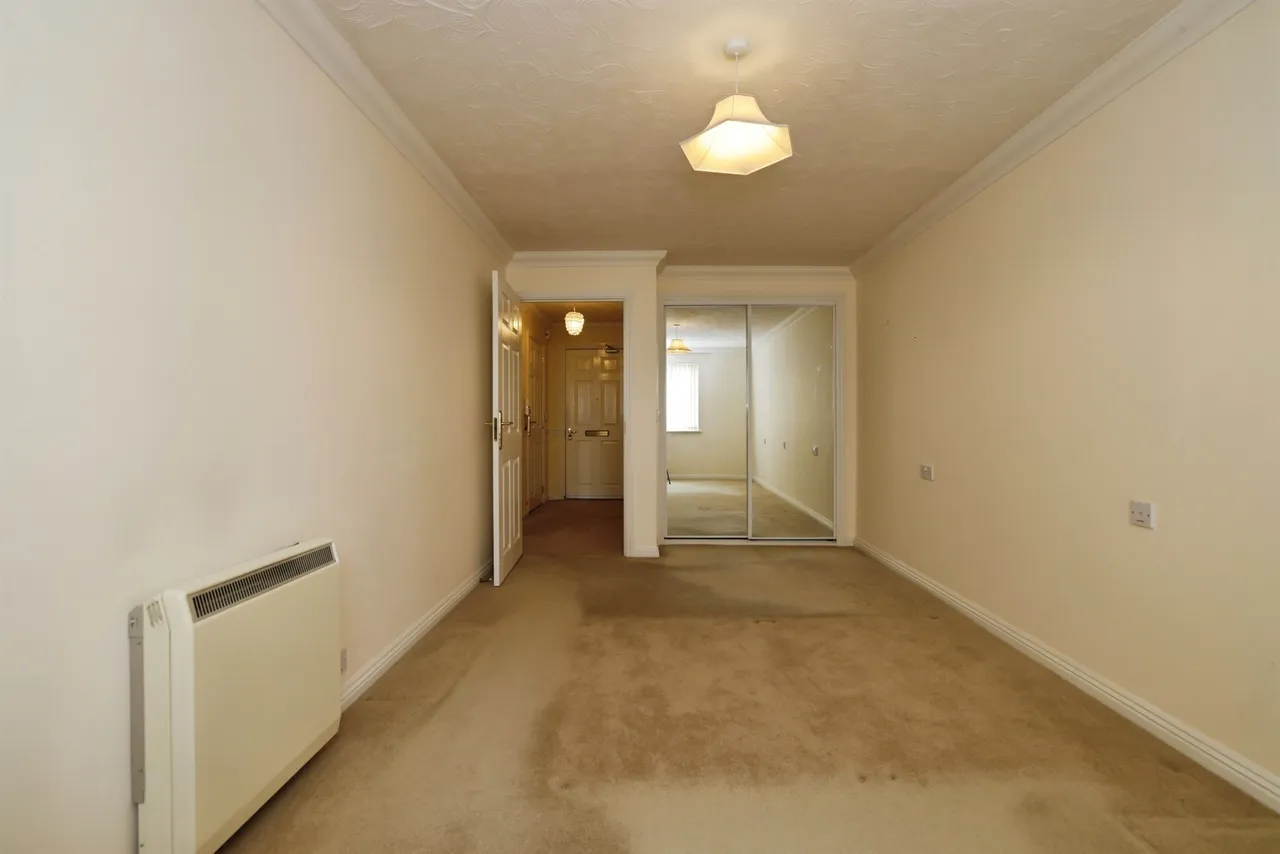 Gladstone Road, Chippenham, photo 6