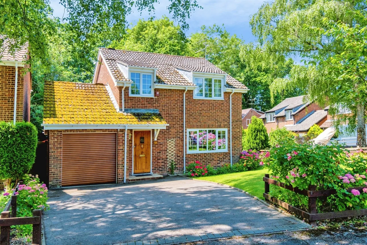 4 bed house for sale — Kenilworth Drive, Eastleigh