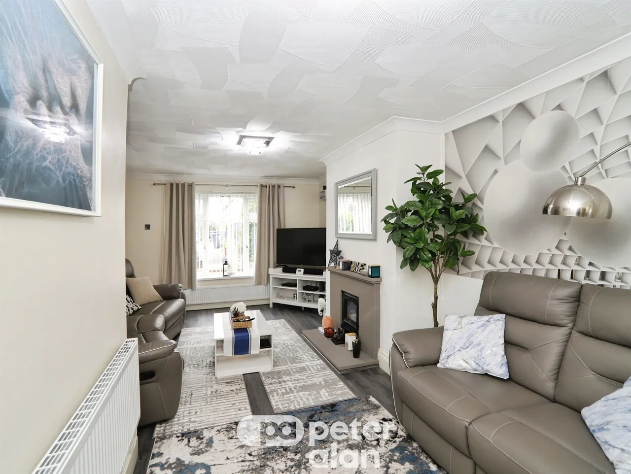 Liswerry Close, Cwmbran, NP44, photo 2