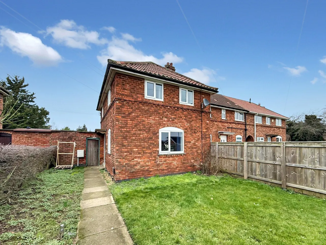 3 bed house for sale — Kings Garden, Sowerby, Thirsk, North Yorkshire, YO7 1NT