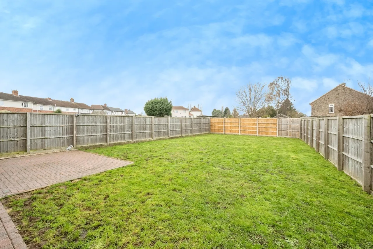 Mayfield Crescent, New Rossington, Doncaster, South Yorkshire, DN11, photo 5