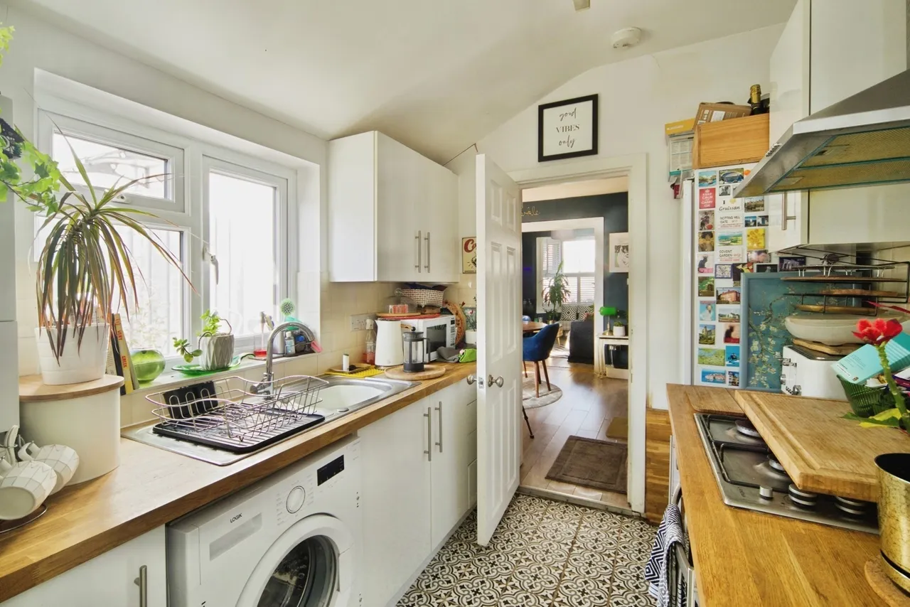 Jedburgh Road, Plaistow, London, E13, photo 2