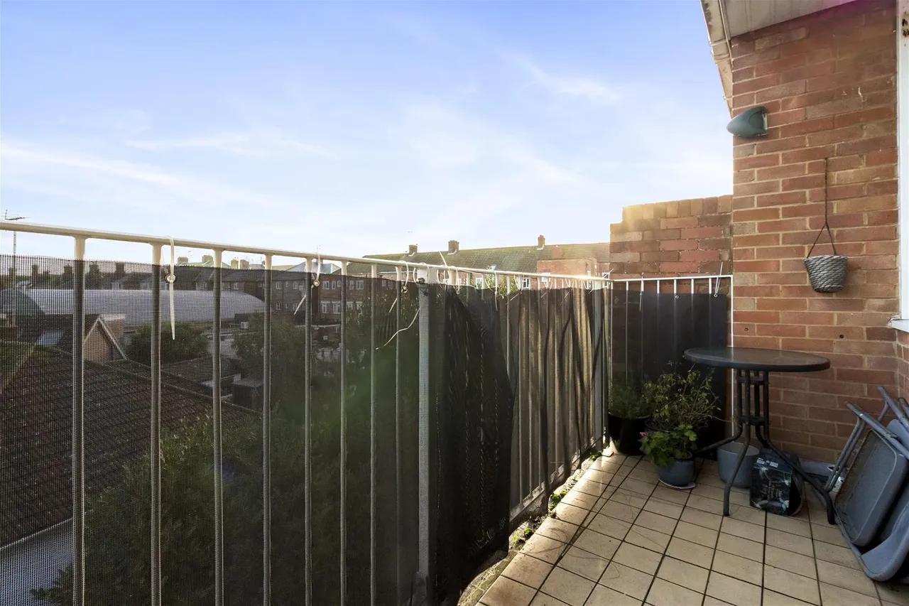 Bruce Avenue, Worthing, photo 13