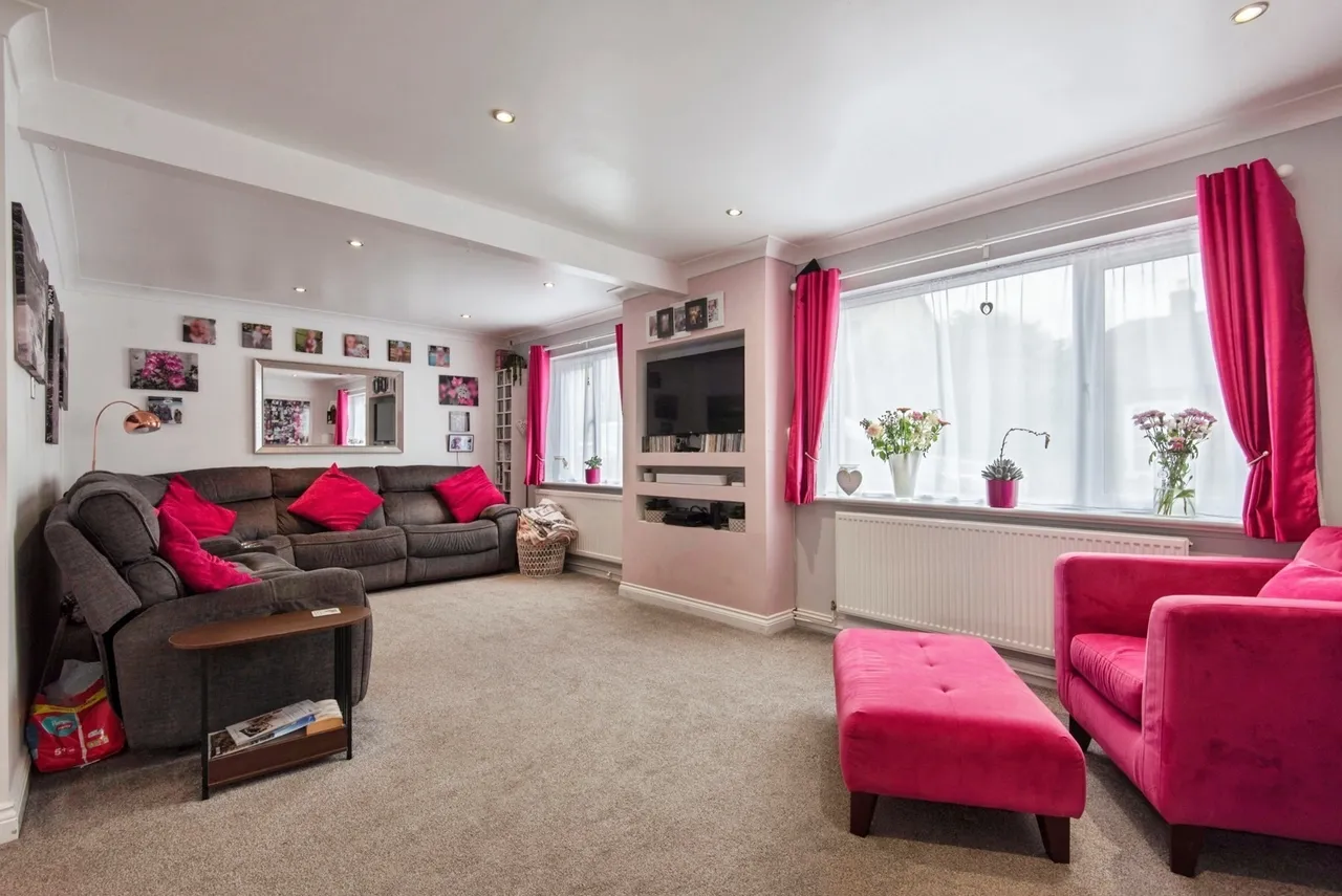Green Street, Royston, Hertfordshire, SG8, photo 4