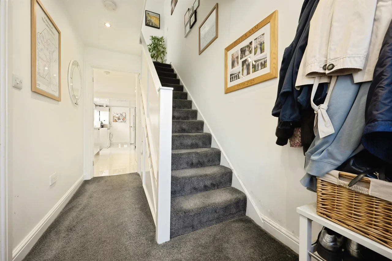 Collings Wells Close, Caddington, LU1, photo 14
