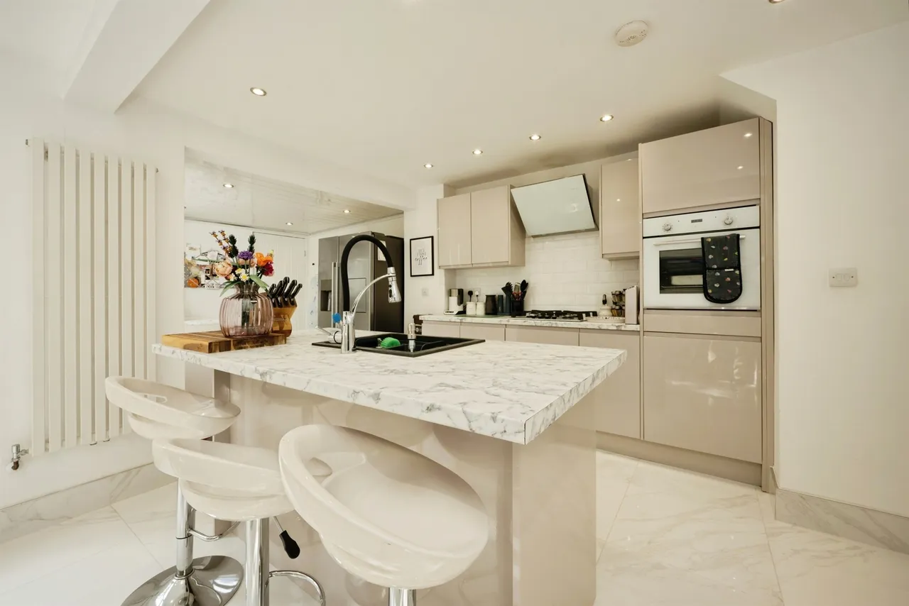 Collings Wells Close, Caddington, LU1, photo 5