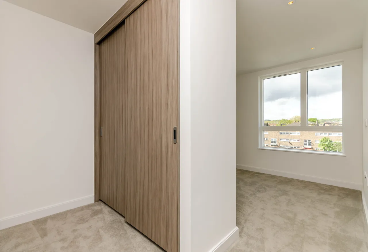 Flat 11, Basset Court, Smithfield Square, High Street, London, photo 11