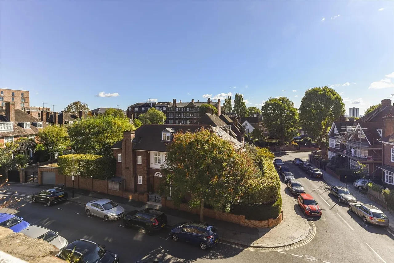 Belsize Lane, London, NW3, photo 7