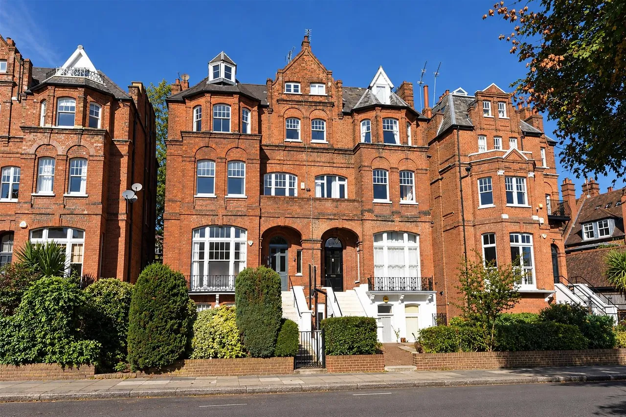 Belsize Lane, London, NW3, photo 3