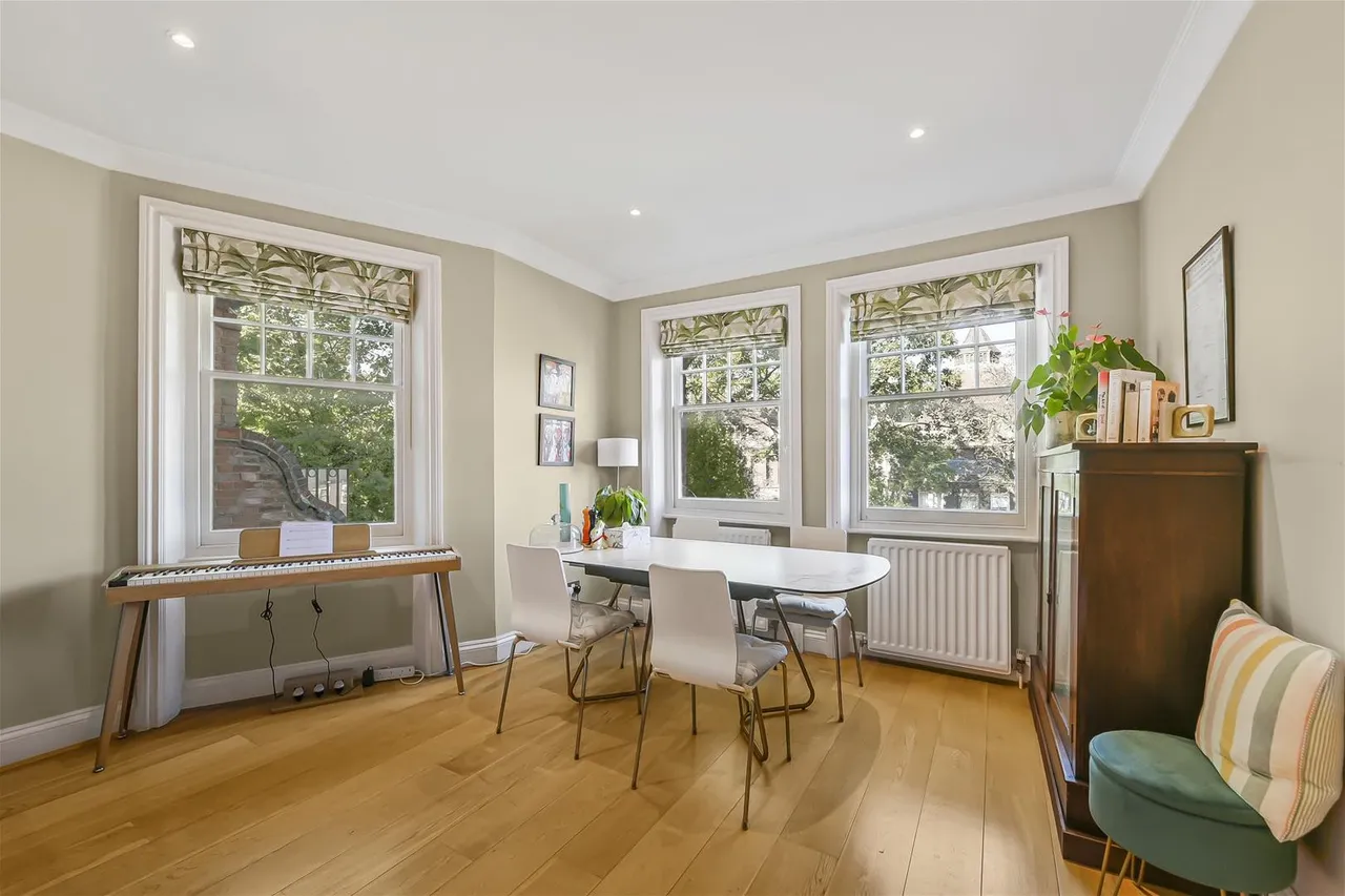 Belsize Lane, London, NW3, photo 15