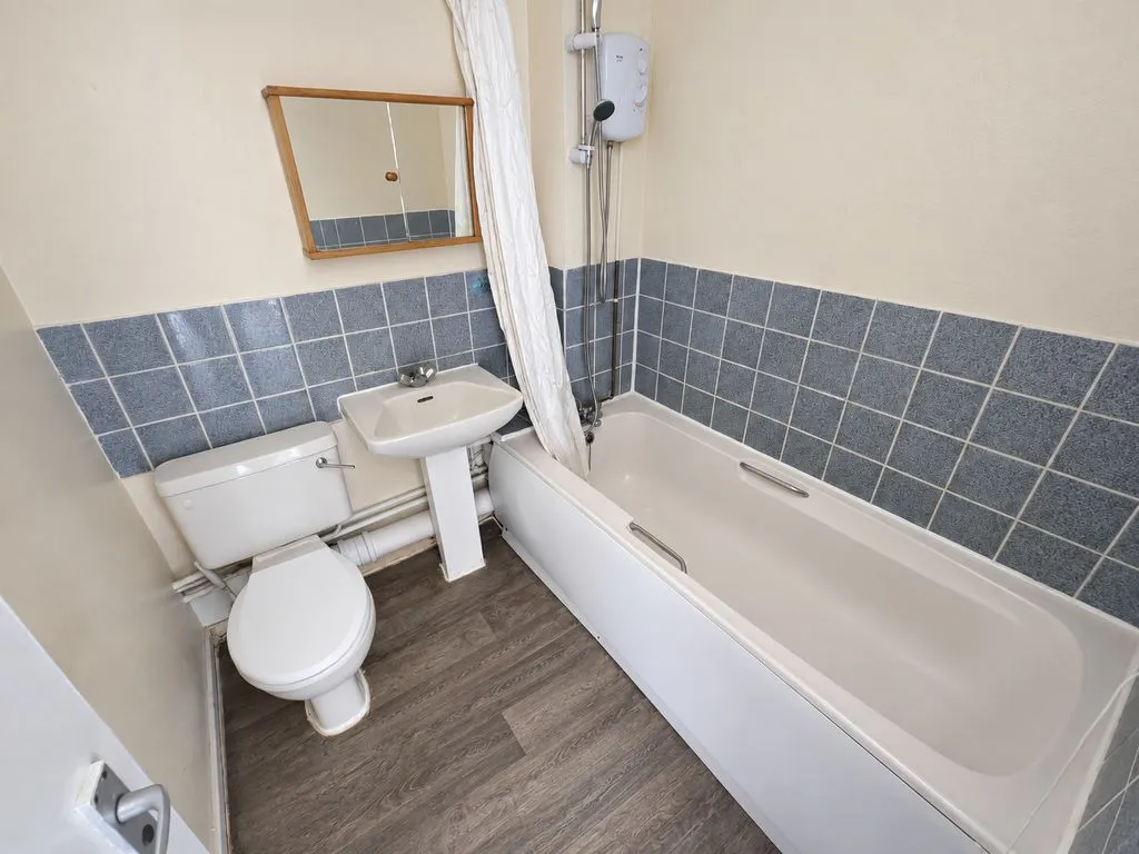Springwood Crescent, Edgware, HA8, photo 8