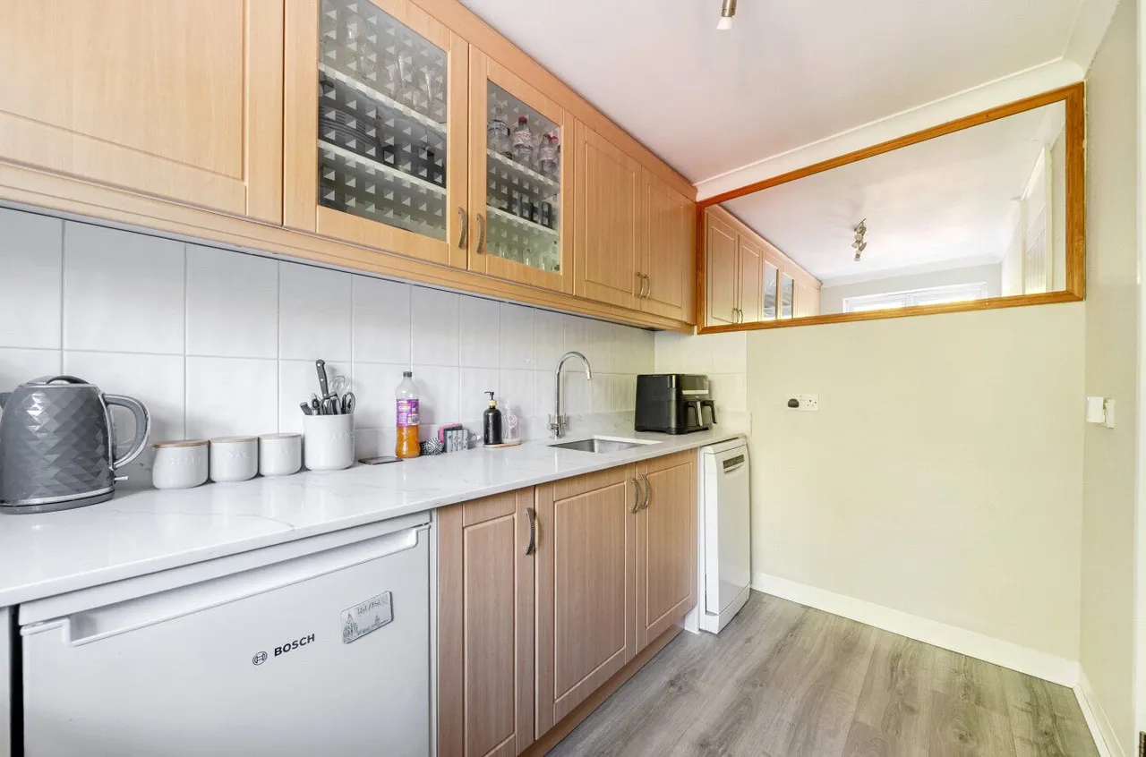 Elgin Gardens, Guildford, GU1, photo 11