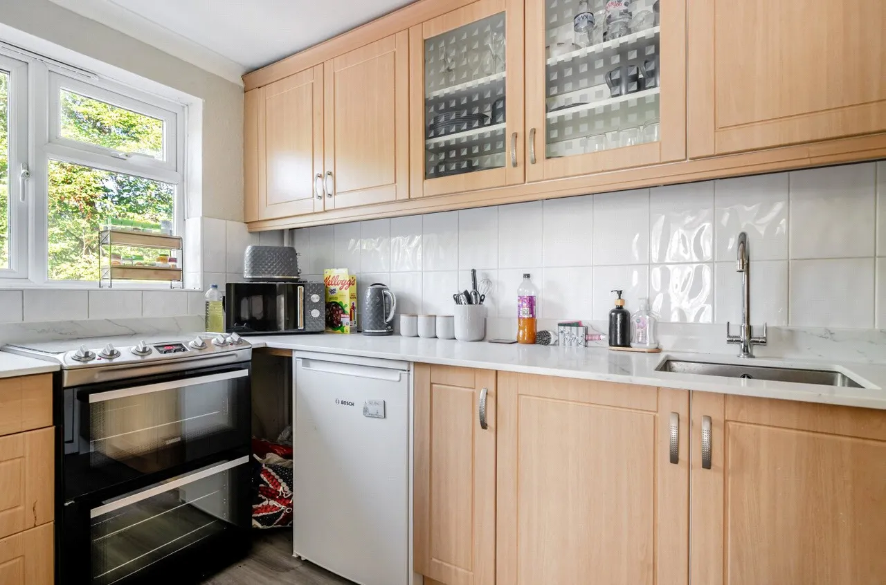 Elgin Gardens, Guildford, GU1, photo 10