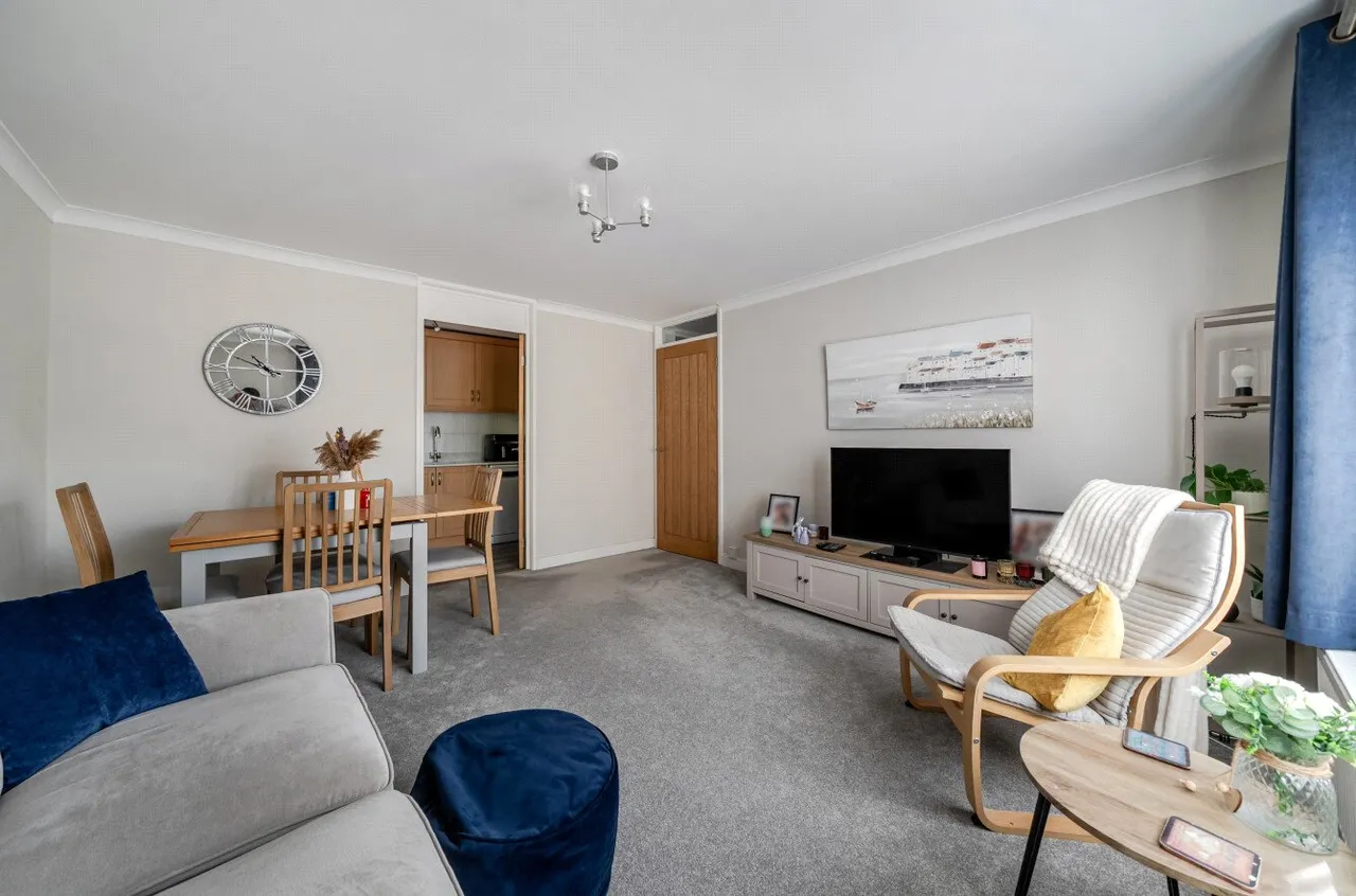 Elgin Gardens, Guildford, GU1, photo 8