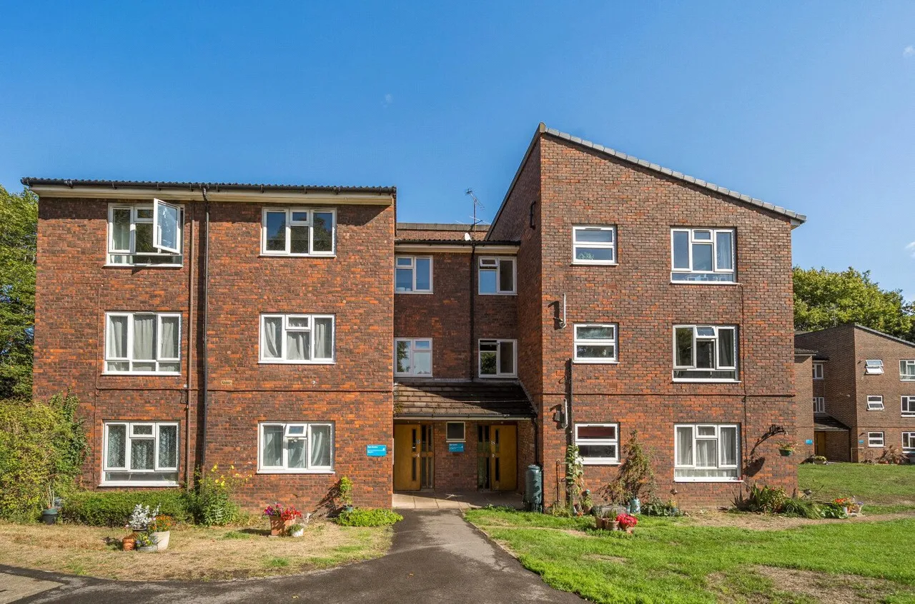 Elgin Gardens, Guildford, GU1, photo 14
