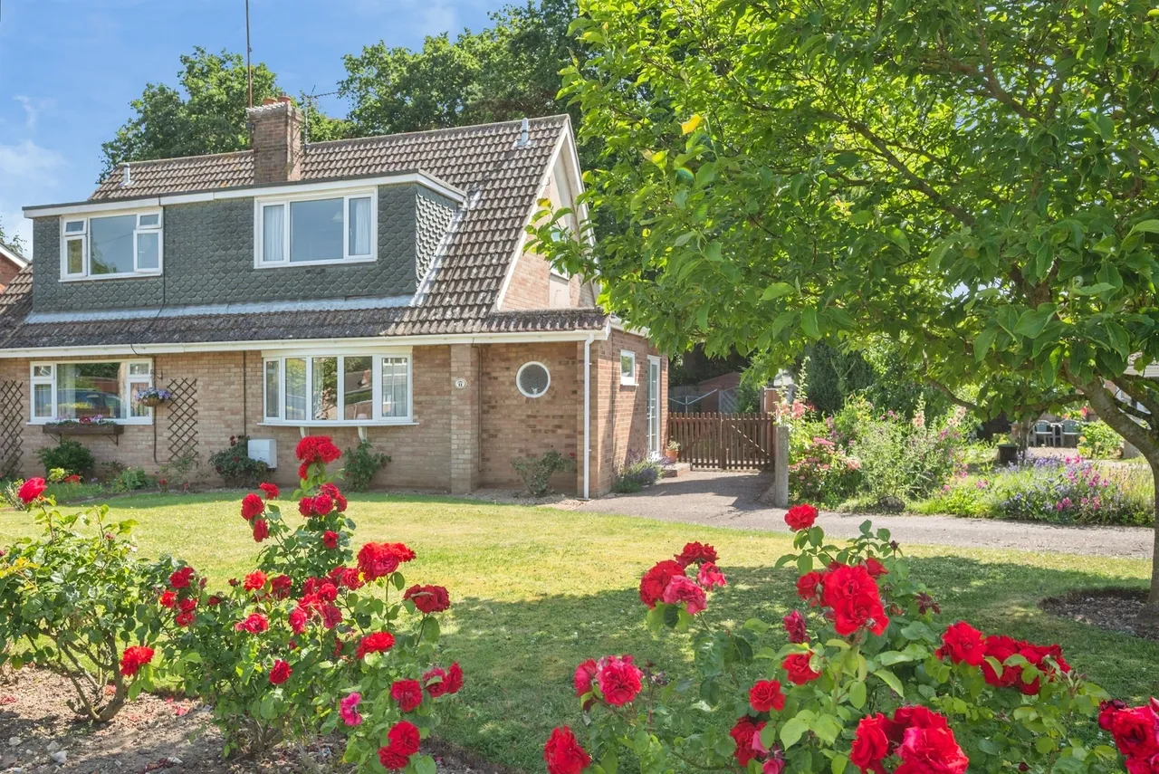 2 bed house for sale — Forster Way, Aylsham, Norwich