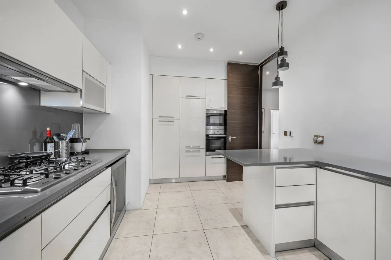 Torrington Place, Bloomsbury, WC1E, photo 9