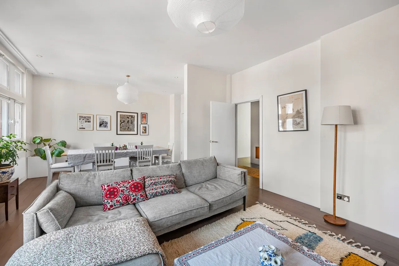 Torrington Place, Bloomsbury, WC1E, photo 3